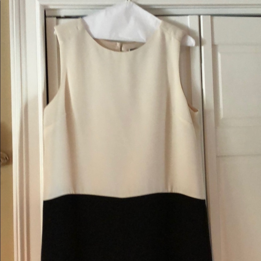 Women’s dress